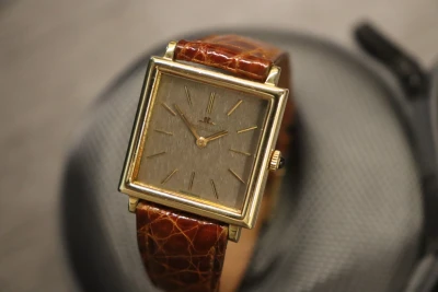 Jaeger-LeCoultre 18K Yellow Gold Ultra Thin Manual Wind Vintage 6029 1970s