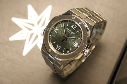 Chopard Alpine Eagle 41 Lucent Steel Green Dial 298600-3014 Full Set 2026