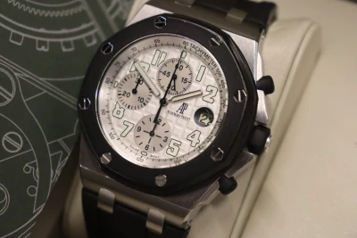Audemars Piguet Royal Oak Offshore 42MM Rubber Clad 25940SK.OO.D002CA B&P 2009