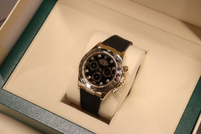 Rolex Cosmograph Daytona 18K Yellow Gold Black Diamond Dial Boxed Circa 2007