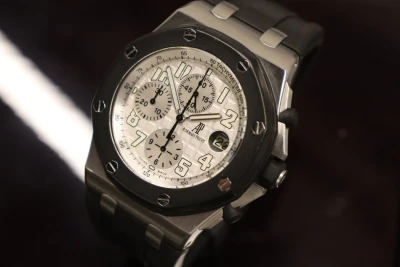 Audemars Piguet Royal Oak Offshore 42MM Rubber Clad 25940SK.OO.D002CA B&P 2009