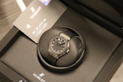 Hublot Classic Fusion Ladies 33mm Titanium 581.NX.1171.RX Box & Papers 2021
