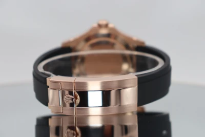 Rolex Yacht-Master 40MM 18K Rose Gold Oysterflex Black 126655 Boxed 2022