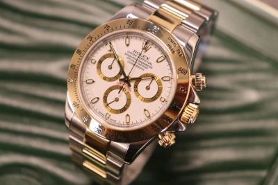 Rolex Cosmograph Daytona 18K Yellow Gold & Stainless Steel  116523 Boxed 2001