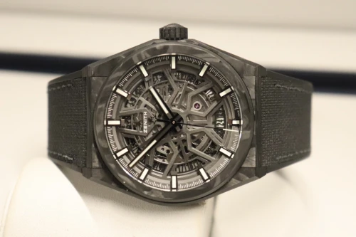 Zenith Defy Classic Carbon 41MM Skeleton Ref. 10.9000.670/80.R795 2023 Full set