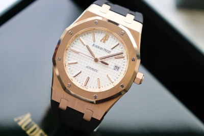 Audemars Piguet Royal Oak 39MM 18k Rose Gold 15300OR 2010