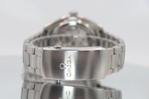 Omega Seamaster Planet Ocean 43.5MM Black Orange Bezel Steel 215.30.44.21.01.002