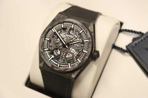 Zenith Defy Classic Carbon 41MM Skeleton Ref. 10.9000.670/80.R795 2023 Full set