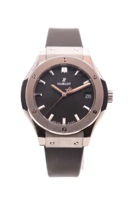 Hublot Classic Fusion Ladies 33mm Titanium 581.NX.1171.RX Box & Papers 2021