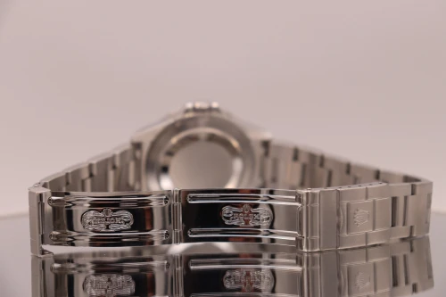 Rolex GMT Master II Stainless Steel Black Bezel Oyster Bracelet 16710 Circa 2003 Boxed
