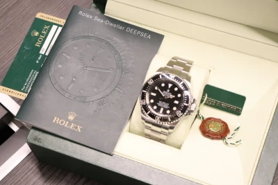Rolex Deepsea Seadweller 44MM Stainless Steel Black 116660 Box & Papers 2008