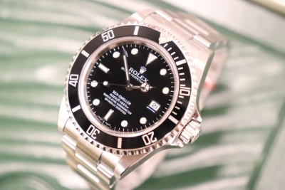 Rolex Seadweller 40MM Stainless Steel Brand New UNWORN 16600 Box & Papers 2008