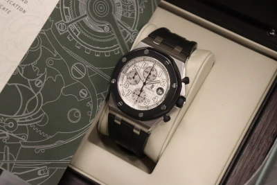 Audemars Piguet Royal Oak Offshore 42MM Rubber Clad 25940SK.OO.D002CA B&P 2009
