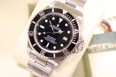 Rolex Seadweller 40MM Stainless Steel Brand New UNWORN 16600 Box & Papers 2008