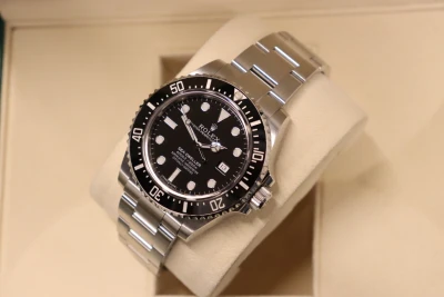 Rolex Seadweller 40MM SD4000 Stainless Steel Matte Black Dial Box & Papers 2016
