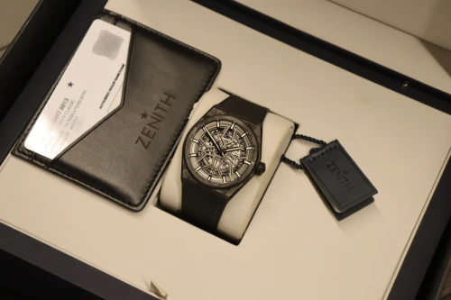 Zenith Defy Classic Carbon 41MM Skeleton Ref. 10.9000.670/80.R795 2023 Full set
